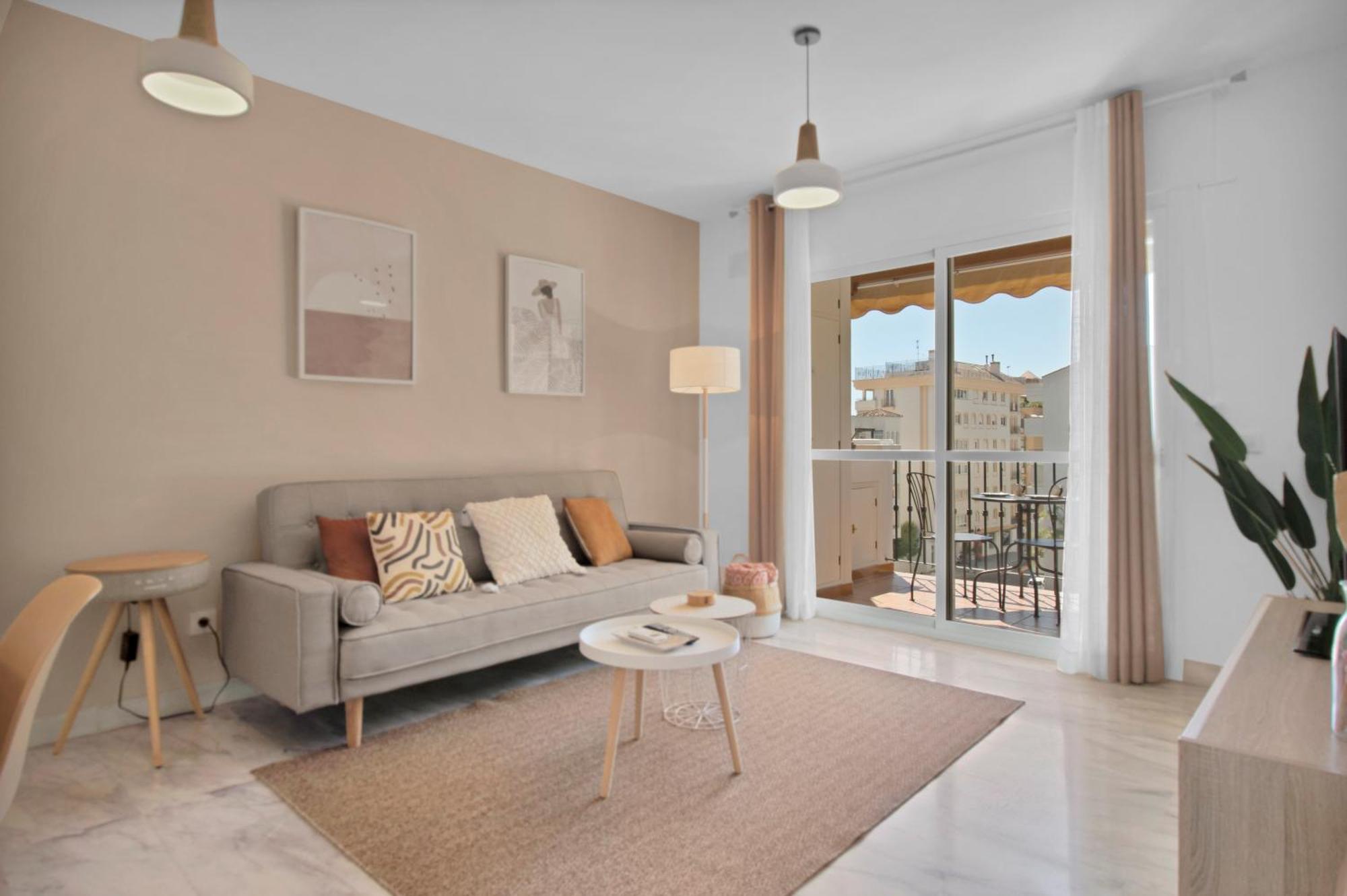Apartment Coqueto Apartamento En El Corazon De Estilo Minimalista - Jacinto Benavente 16 4e